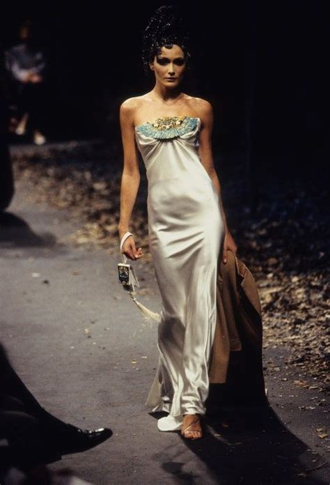 givenchy couture 1996|Givenchy fall 1996 fashion.